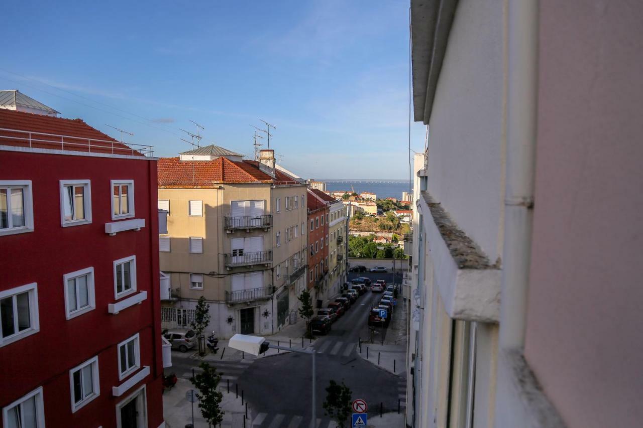 Sao Joao Studios & Flats By Lisbon Village Apartments Esterno foto