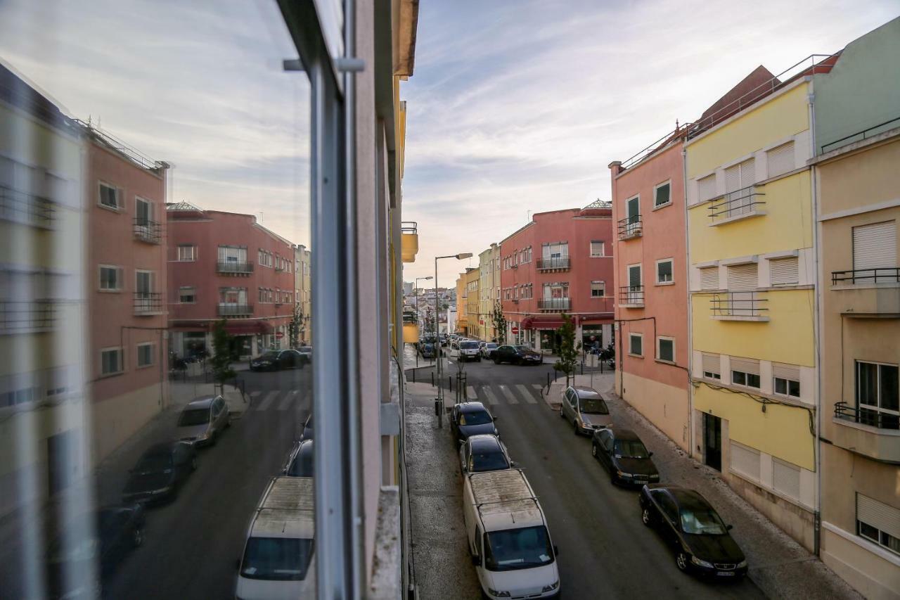Sao Joao Studios & Flats By Lisbon Village Apartments Esterno foto